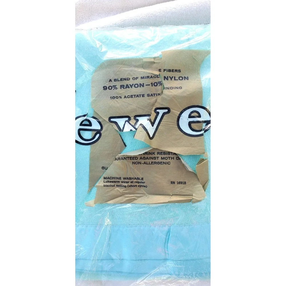 Jewel Blanket Twin or Double 72X84 Teal NOS W/O Tags Rip In Plastic Vintage